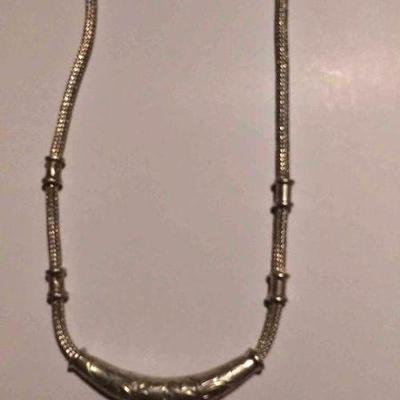 https://www.ebay.com/itm/124156104187	RX4152021 STERLING SILVER VINTAGE CHOKER NECKLACE $100.00 WEIGHT   52.7 GRAMS WE CAN SHIP THIS ITEM...