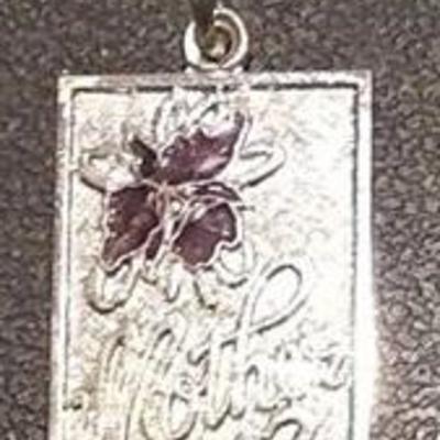 https://www.ebay.com/itm/124156083127	RX4152007 STERLING SILVER 925 MOTHER CHARM $10 WEIGHT 2.8 GRAMS WE CAN SHIP THIS ITEM $10FIRST...
