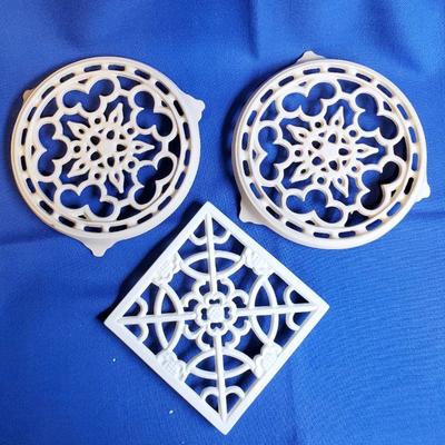 Lot 88: 3 Heavy Iron/Enameled Trivets $40