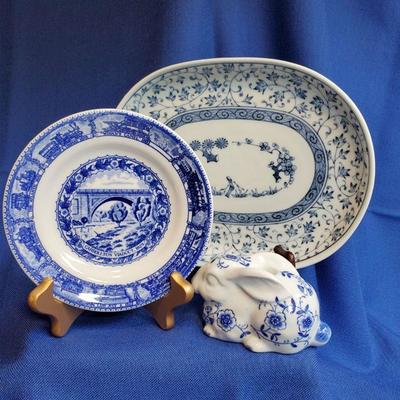 Lot 96: 3 Pc Blue and White $26