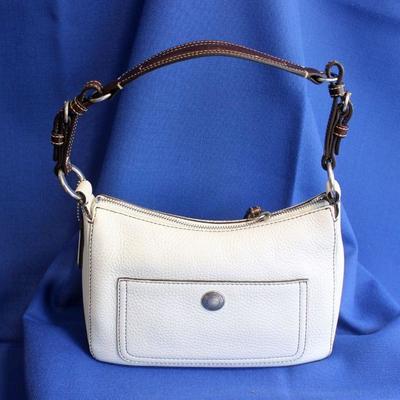 Lot 58: White Coach Bag $30