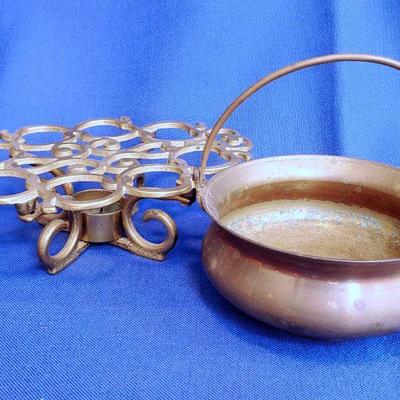 Lot 85: Small Brass Pot and Warming Trivet $40