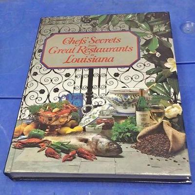 https://www.ebay.com/itm/124150461166	AB0201 HARD COVER COOK BOOK CHEFS' SECRETS FROM GREAT RESTAURANTS IN LOUISIANA BY THE LOUISIANA...