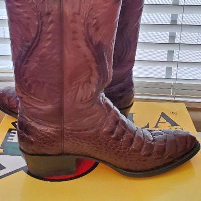 #11 - Vintage Handmade Western Boots by Villa, size 10.5, almost new condition, very little wear on soles, cayman crocodile leather...