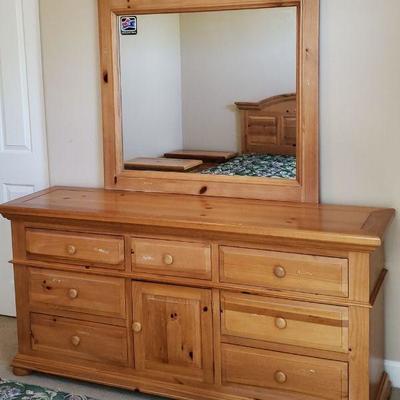#18 - Queen Solid Wood Bedroom Set By Broyhill Furniture, Headboard & Footboard w/ metal frame ($86), 2 Nightstands, 26