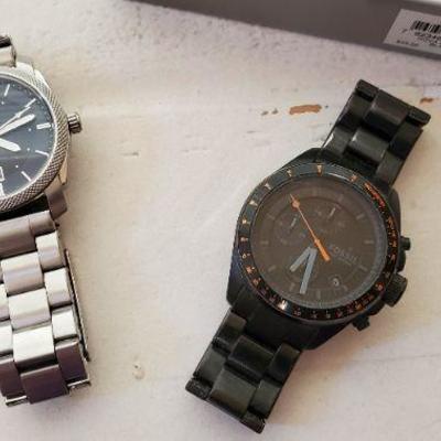 #9 - 2 Fossil Watches, sold as a lot, great condition, spare parts, comes with everything seen in the photos, great condition ($50/lot)