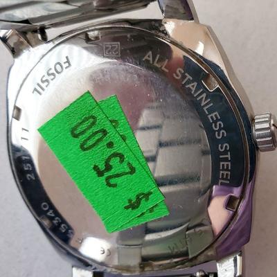 #9 - 2 Fossil Watches, sold as a lot, great condition, spare parts, comes with everything seen in the photos, great condition ($50/lot)