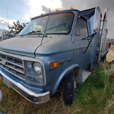 2040	
Chevy Van 30
Chevy Van 30, V.U., Diesel, LOCKED Vin: CGL3390172998