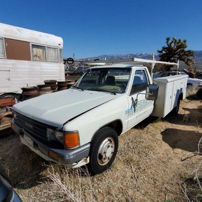 1194	
1988 Toyota Pickup
Year: 1988
Make: Toyota
Model: Pickup
Vehicle Type: Pickup Truck
Mileage: 147,385
Plate:
Body Type: 2 Door Cab...