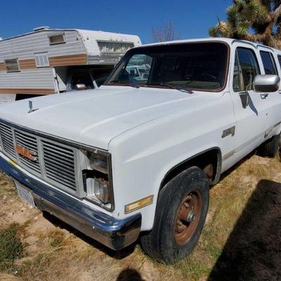 2061	
1986 GMC Sierra Classic 2500 4x4 6.2L Diesel
GMC Sierra Classic 2500, VIN: 1G5CK26J6GF509903, Mileage, 92,924, Diesel,
Vehicle...