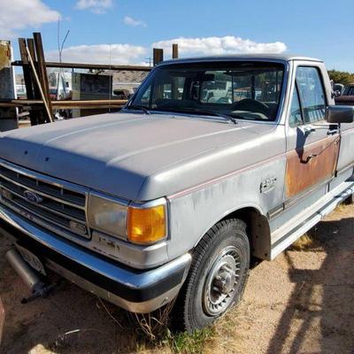 2001	
Ford F250 XLT Lariat
Ford F250 XLT Lariat, Diesel, Locked, VU