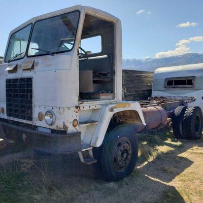 FWD Rig Chassis No.: Q 19301 Model No.: CF4-3237
