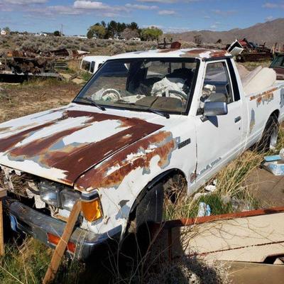 ear: 1986
Make: Nissan
Model: Pickup
Vehicle Type: Pickup Truck
Mileage:
Plate:
Body Type: 2 Door Cab; Long Bed
Trim Level: Base; DLX...
