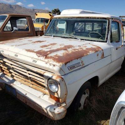 1072	
1967 Ford F-350
VIN: F35YRB00244 Mileage: 32,120 TMU
Clean california title in hand.
DMV fees $59 for non op and $70 DOC fees
No...