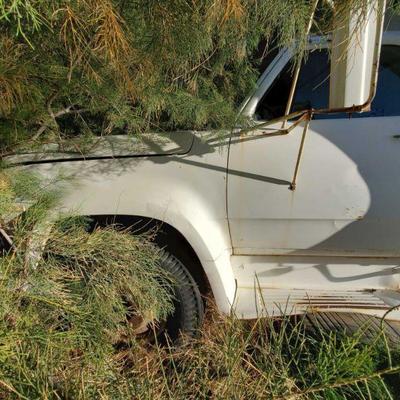 2112	
Dodge D600
Dodge D600, VIN: D61FL4J003139, Mileage: 12,462
Vehicle being sold on application for duplicate title.
Title not in...