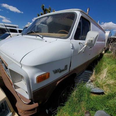 2068	
1979 GMC Vandura 2500
1979 GMC Vandura 2500, VIN: TGL2590504144,
Clean California title in hand.Currently on non op.
DMV fees: $59...
