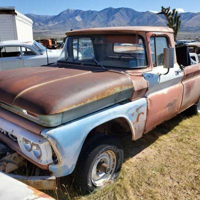 148	
1960-61 GMC 1/2 TON 4x4
VIN: K1002PN2525A Mileage: 140,413 key in ignition canâ€™t get hood open
Vehicle being sold on application...