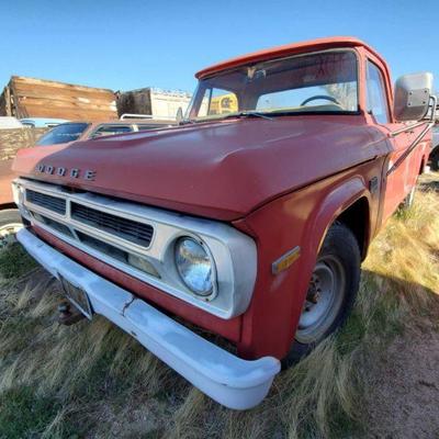 2048	
Dodge 200 Truck
Dodge 200 Truck, V.U., LOCKED