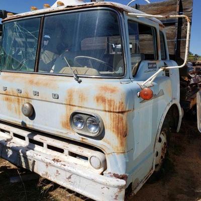 1084:	
Ford C-600
Vin C60C9U25703
Vehicle being sold on application for duplicate title.
Title not in hand.
DMV fees $59 for non op and...