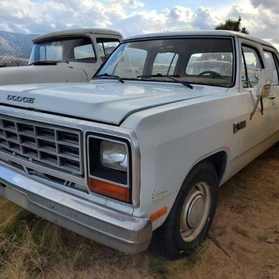 1056	
1985 Dodge Ram D350 Crew Cab Short Bed
Year: 1985
Make: Dodge
Model: D350 Pickup
Vehicle Type: Pickup Truck
Mileage: 96,265
Plate:...