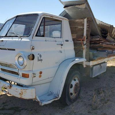 Dodge 600 Flat Bed Truck, V.U., LOCKED