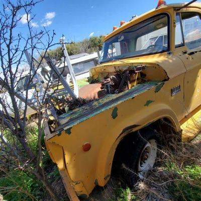 2073	
Dodge 300 Truck
Dodge 300 Truck, Mileage:16,922 Vin: 1381885716