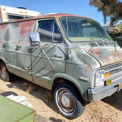 3039: 1974 Dodge Tradesman 100
