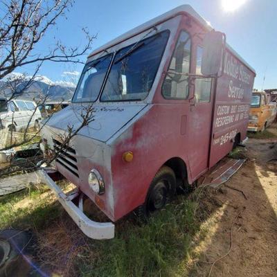 2091	
Chevrolet Box Truck
Chevrolet Box Truck, VIN: PS30842, Mileage: 59,226 TMU
Vehicle being sold on application for duplicate title....