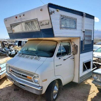 1026	
Dodge Sportsman Van Camper
VU