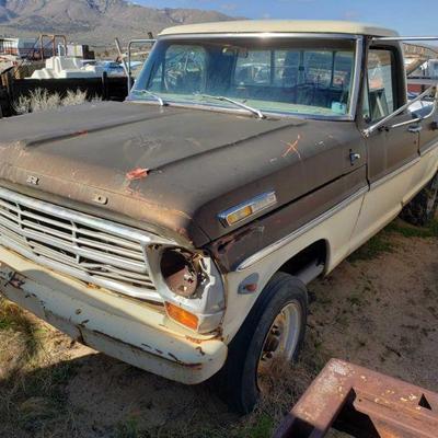 Ford  F250 VIN: F25HRC88003 No Engine
Vehicle being sold on application for duplicate title.
Title not in hand.
DMV fees $59 for non op...