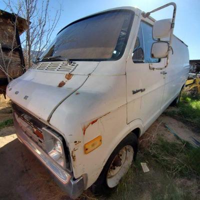 2087	
Dodge B30 Van
Dodge B30 Van, VIN: B31BF8X123890, Mileage: 29,487 TMU
Vehicle being sold on application for duplicate title.
Title...