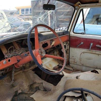 1046	
1973-79 Ford 250
VIN?: F25YK877948
Vehicle being sold on application for duplicate title.
Title not in hand.
DMV fees $59 for non...