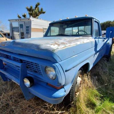 2054	
1970 Ford F350
1970 Ford F350, V.U., LOCKED
