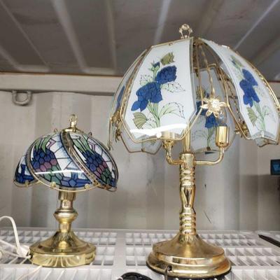 4580	
2 Lamps
Measures approx 13" tall and 22"