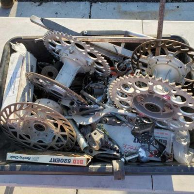 9004	
Hubs, Sprockets, Foot pegs, Chains
Hubs, Sprockets, Foot pegs, Chains, and Other Misc. Parts