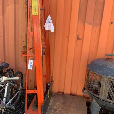10063	

WESCO Platform Lift
Model No. ESPL-60-2424