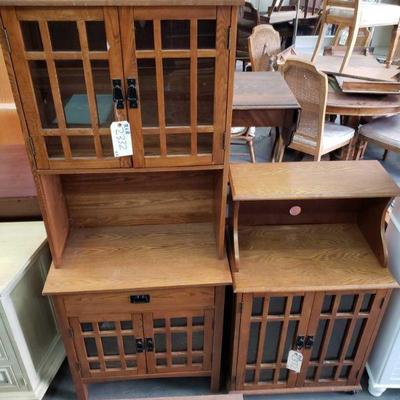 2332	
2 Kitchen Wooden Cabinets
Measurements Include 24"(L)Ã—43"(H)Ã—16"(W), 28"(L)Ã—68"(H)Ã—15"(W)