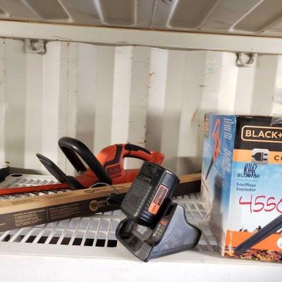 4550	
Black+Decker Corded Leaf Blower, 4' LED Strip Light, Black+Decker Hedge Trimmer w/ Battery Charger
Black+Decker Corded Leaf...