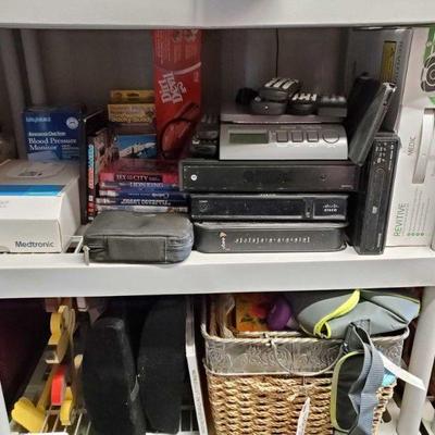 5523	
Amazon Kindle, Revitive Circulation Booster, DVD Player, Remotes, Portable DVD Players, And More
Also Includes, Movies, Dirt Devil,...