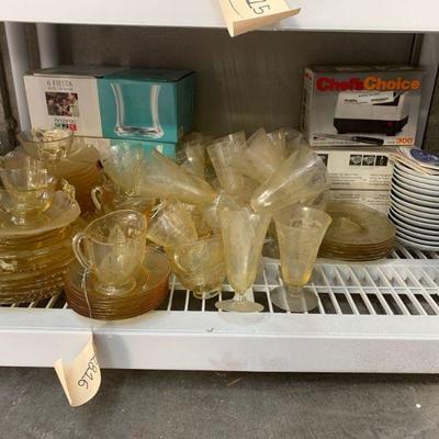 2816	
Misc. Glassware and Knife Sharpener
Misc. Glassware and Knife Sharpener