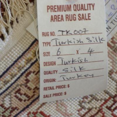 Turkish Silk 007, Hand Knotted Fine quality Turkish Silk Rug, 6' X 4' 
Excellent Conditions 

Retail Price= $4800
Below our cost Price =...