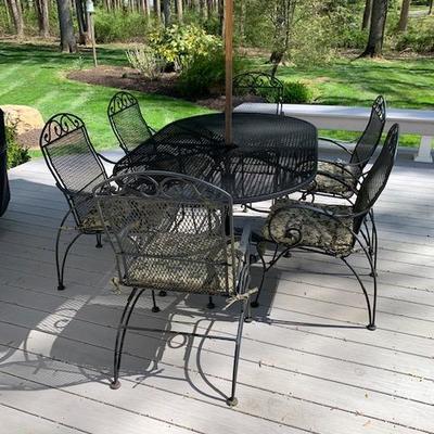 Black Metal Outdoor Patio Table w/ 6 Chairs and Umbrella $550.00