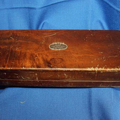Lot 212 Box