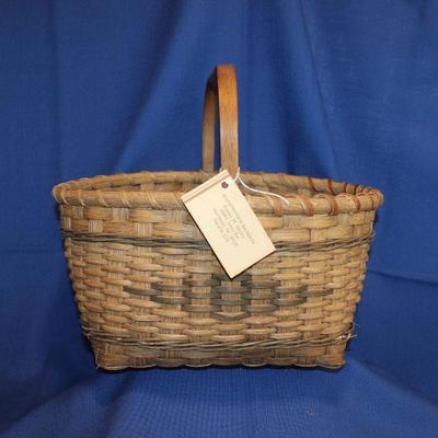 Lot 262: Eunice Hatley N.C. made Diamond Basket  $50