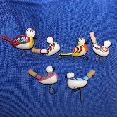 Lot 249: Wooden Birds from Salzburg,1968 ; 4 are whistles   $20