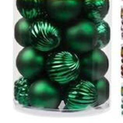 Ki Store Shatterproof Christmas Balls Green and gift bags