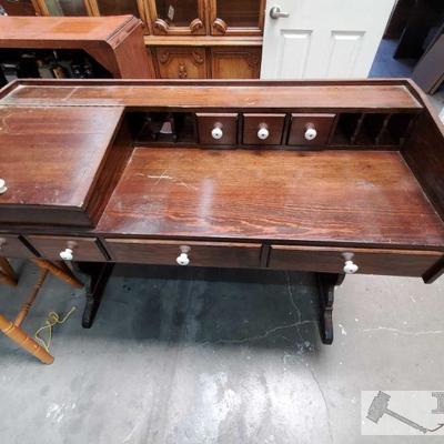 2005	

Vintage Wooden Desk
Measures Approx 55