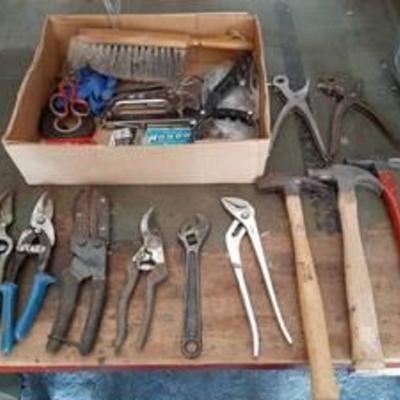 Assorted tools - hammers and snips