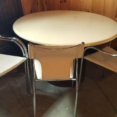 modern table and chairs 175