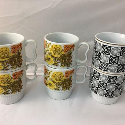 https://www.ebay.com/itm/114195008642	BR010: Vintage Stackable Coffee/Tea Mugs set of 4 and set of 2 	 $15 
